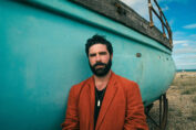 YANNIS & THE YAW © Kit Monteih